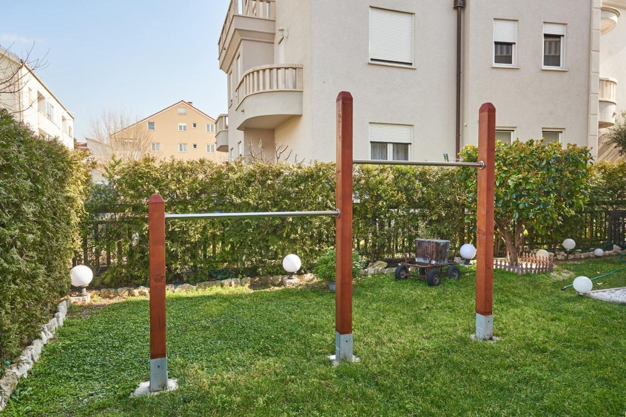 Apartments Lovric With Sea View Каштела Екстер'єр фото