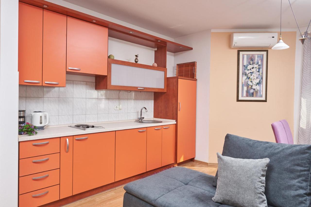 Apartments Lovric With Sea View Каштела Екстер'єр фото